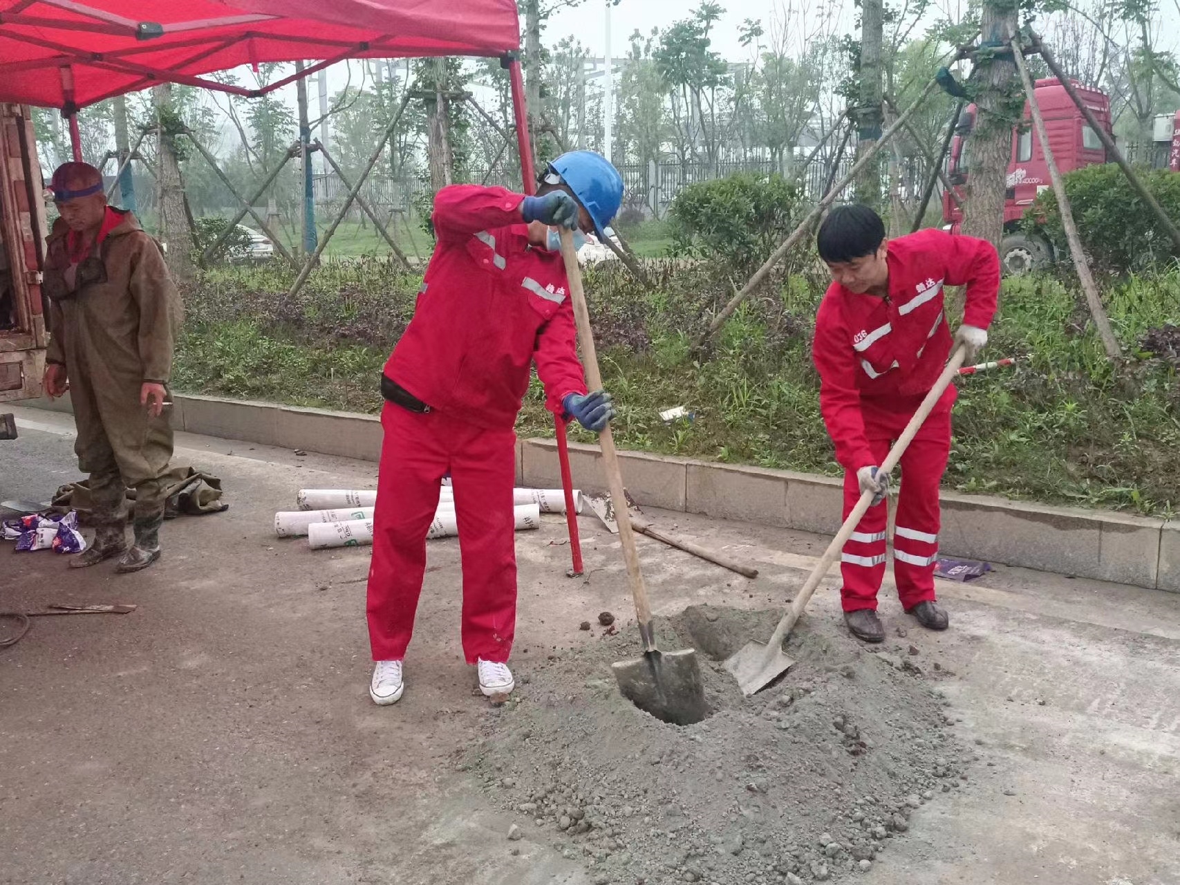 川汇管道疏通哪家好】及时进行市政管道清淤